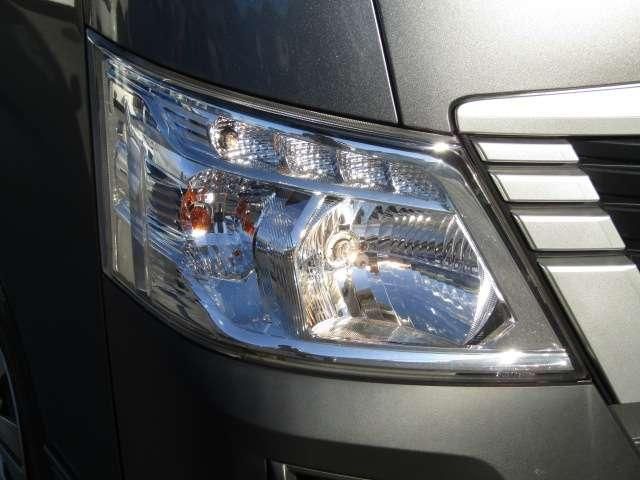 NISSAN NV350 CARAVAN 1.2T 2021 Image 31