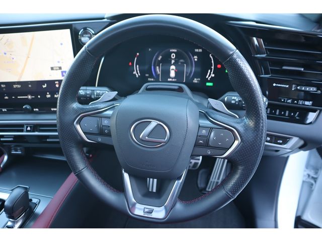 TOYOTA LEXUS RX500H 2023 Image 31