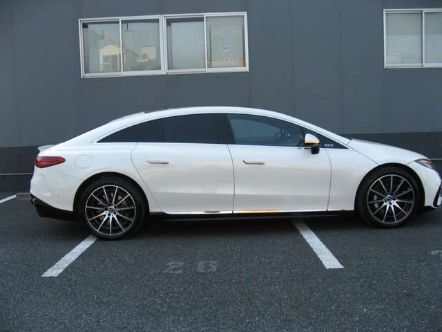 MERCEDES BENZ EQS 2022 Image 31