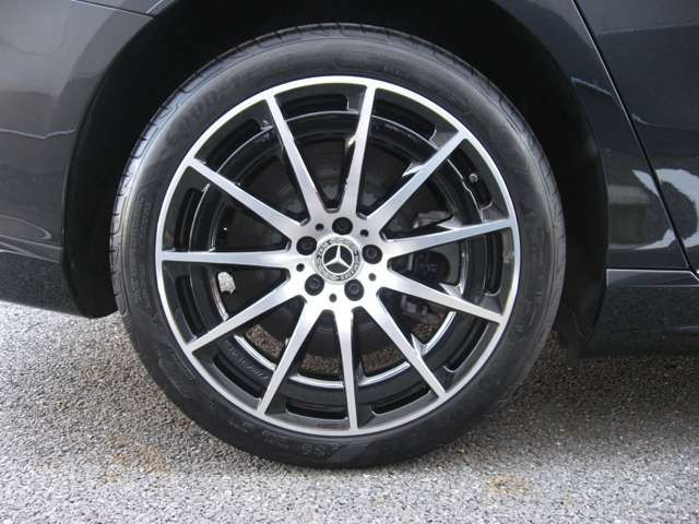 MERCEDES BENZ EQS 2023 Image 31