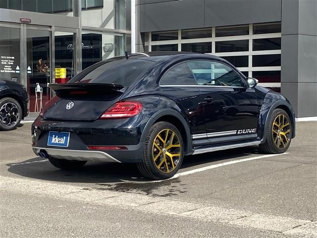 VOLKSWAGEN THE BEETL 2017 Image 31