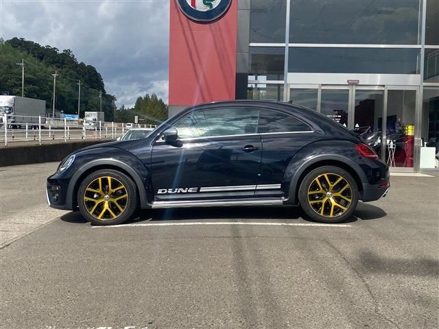 VOLKSWAGEN THE BEETL 2017 Image 31