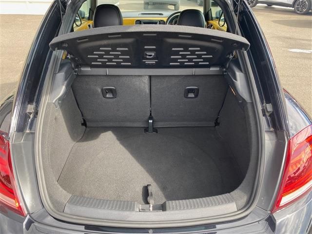 VOLKSWAGEN THE BEETL 2017 Image 31