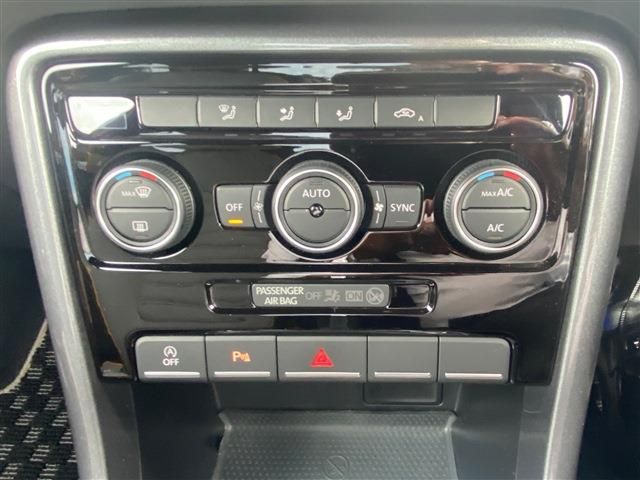 VOLKSWAGEN THE BEETL 2017 Image 31