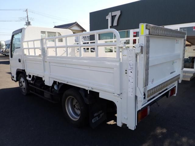 ISUZU ELF 2015 Image 31