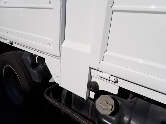 ISUZU ELF 2015 Image 31