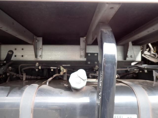 MITSUBISHI CANTER 2016 Image 31