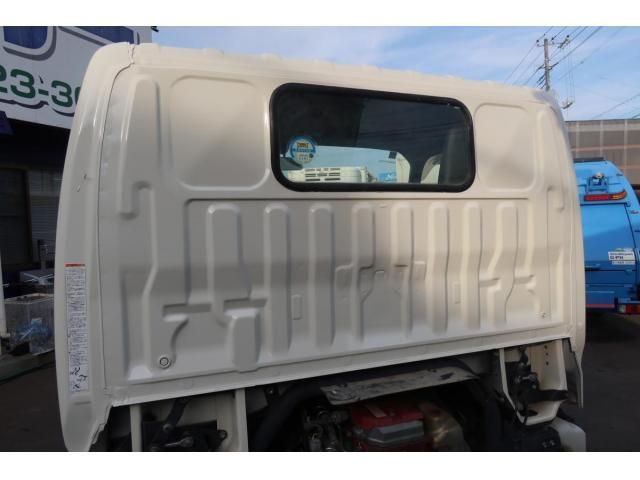 HINO DUTRO 2017 Image 31