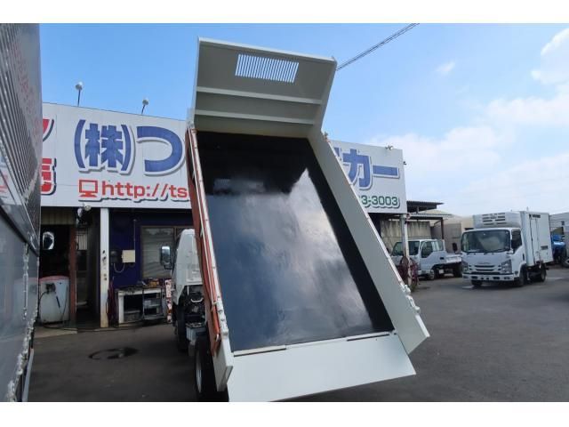 HINO DUTRO 2017 Image 31