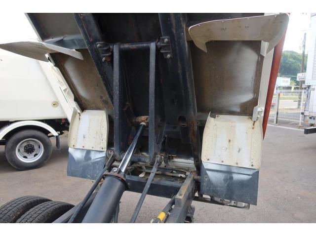 HINO DUTRO 2017 Image 31