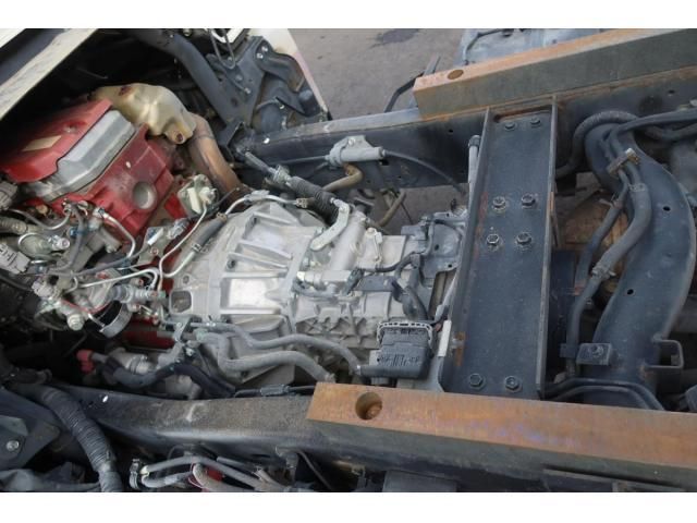 HINO DUTRO 2017 Image 31