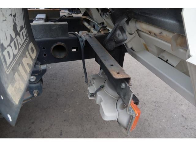 HINO DUTRO 2017 Image 31