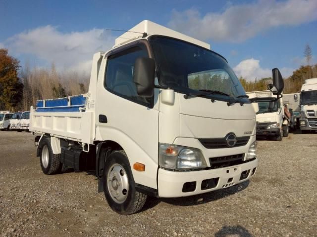 HINO DUTRO 2015 Image 31