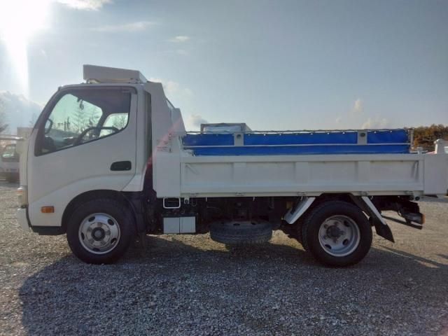 HINO DUTRO 2015 Image 31