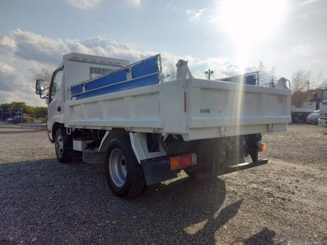 HINO DUTRO 2015 Image 31