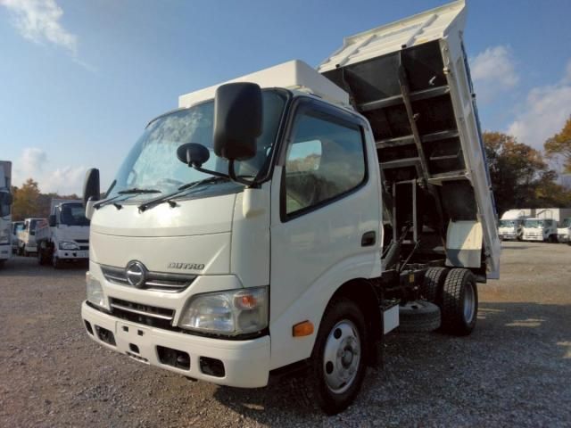 HINO DUTRO 2015 Image 31
