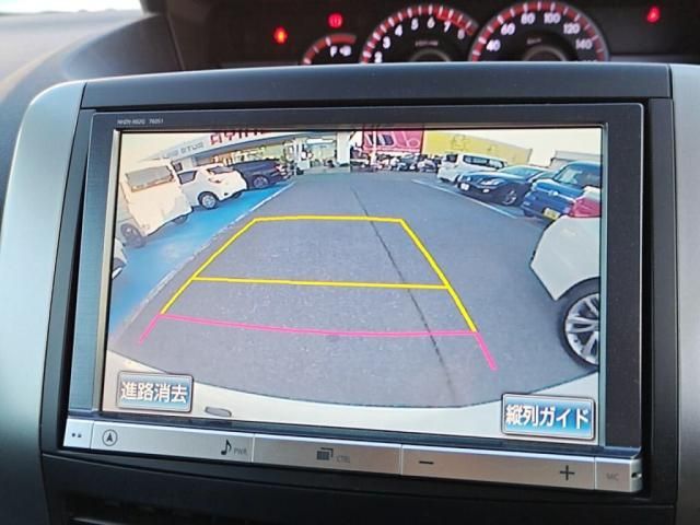 TOYOTA VOXY 2012 Image 31