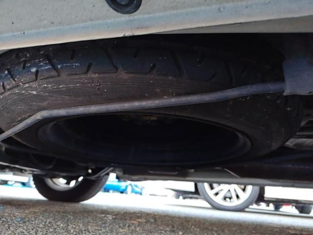 TOYOTA VOXY 2012 Image 31