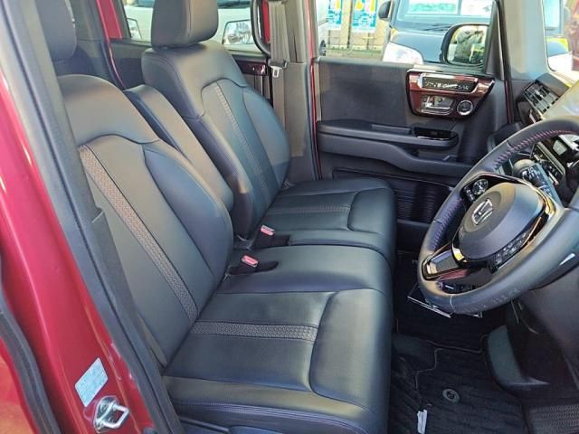 HONDA N BOX CUSTOM 2021 Image 31