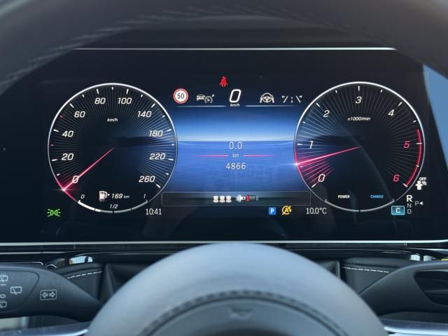 MERCEDES BENZ G CLAS 2024 Image 31