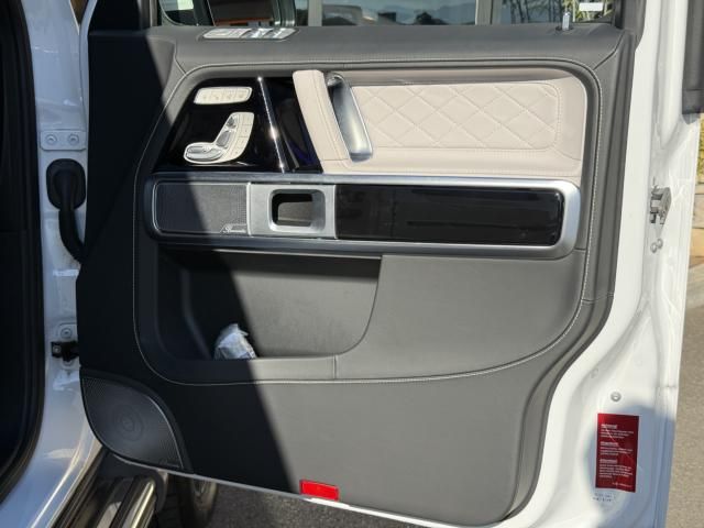 MERCEDES BENZ G CLAS 2024 Image 31