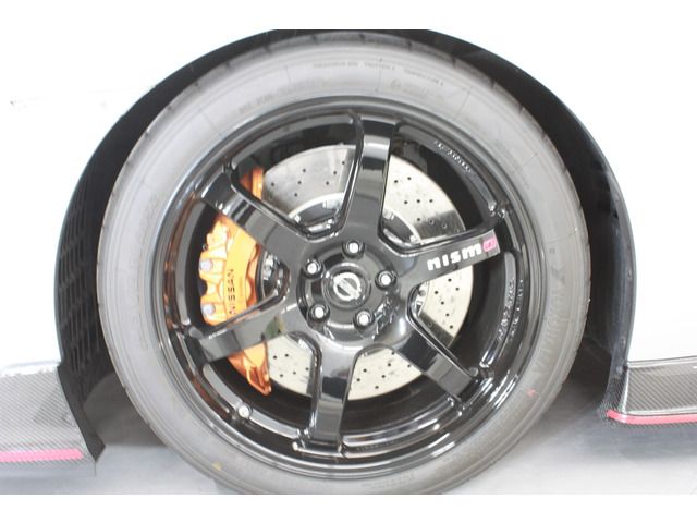 NISSAN GT-R 2017 Image 31