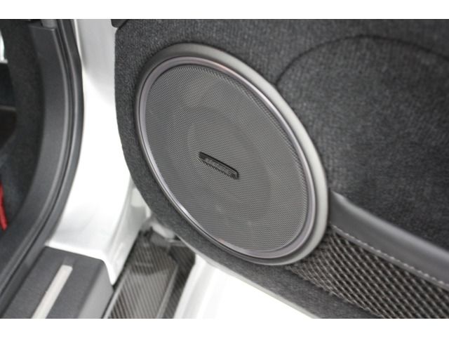 NISSAN GT-R 2017 Image 31