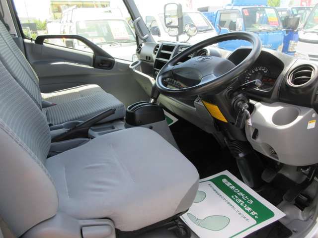 TOYOTA DYNA 2015 Image 31