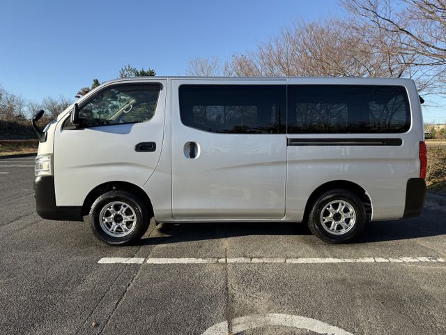 NISSAN NV350 CARAVAN 4WD 2014 Image 31
