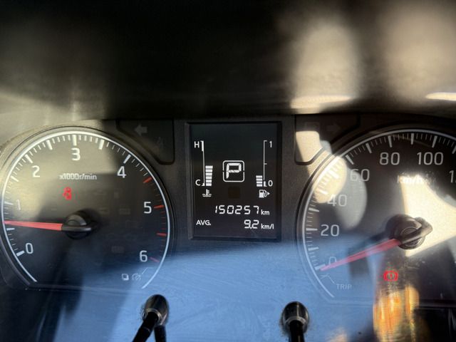 NISSAN NV350 CARAVAN 4WD 2014 Image 31