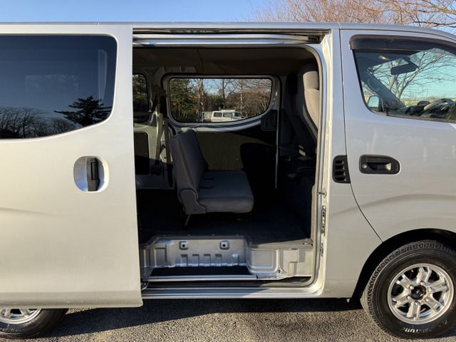 NISSAN NV350 CARAVAN 4WD 2014 Image 31