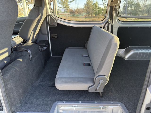 NISSAN NV350 CARAVAN 4WD 2014 Image 31