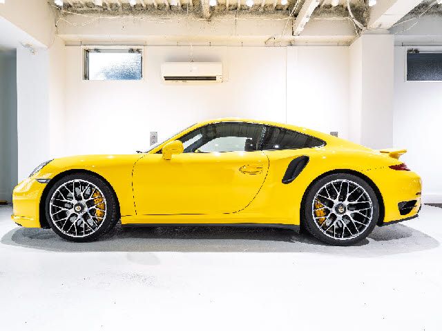 PORSCHE 911 2014 Image 31