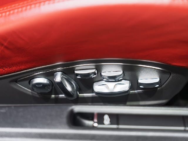 PORSCHE 911 2014 Image 31