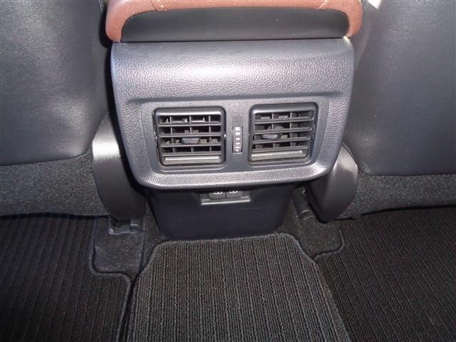 TOYOTA HARRIER 2WD 2024 Image 31