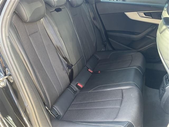 AUDI A4 2017 Image 31