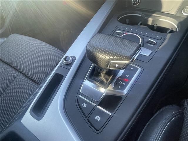 AUDI A4 2017 Image 31