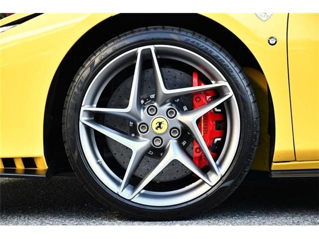 FERRARI F8 TRIBUTO 2022 Image 31