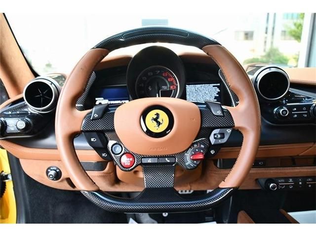 FERRARI F8 TRIBUTO 2022 Image 31
