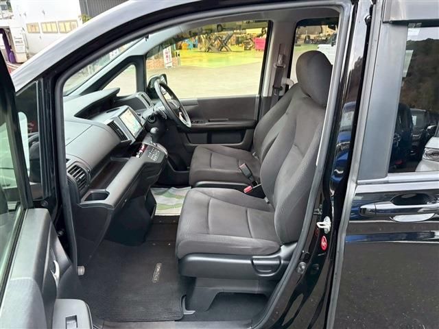 HONDA STEPWAGON SPADA 2012 Image 31