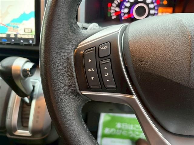 HONDA STEPWAGON SPADA 2012 Image 31