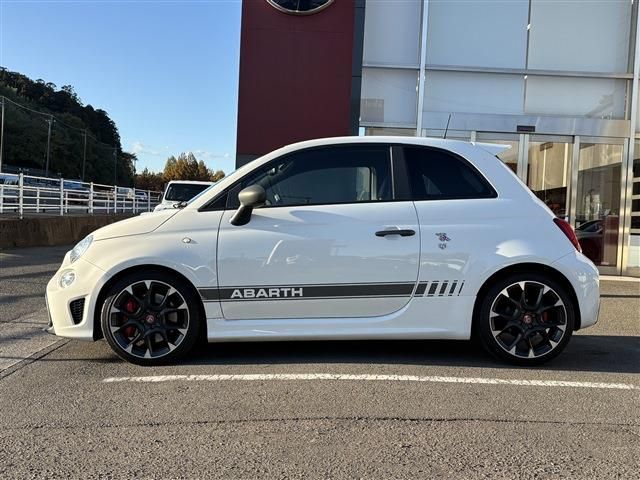 FIAT ABARTH 595 2019 Image 31
