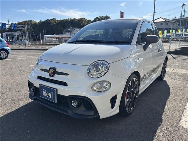 FIAT ABARTH 595 2019 Image 31