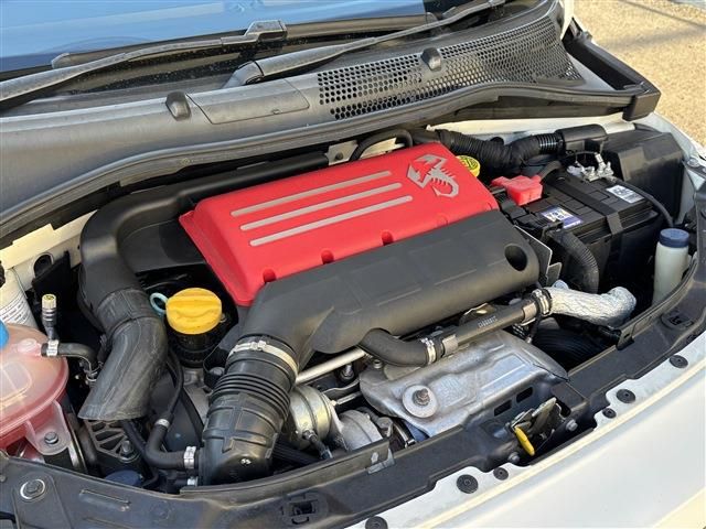 FIAT ABARTH 595 2019 Image 31