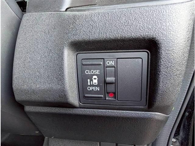 HONDA N BOX CUSTOM 2024 Image 31