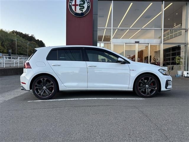 VOLKSWAGEN GOLF GTI 2018 Image 31