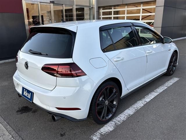 VOLKSWAGEN GOLF GTI 2018 Image 31