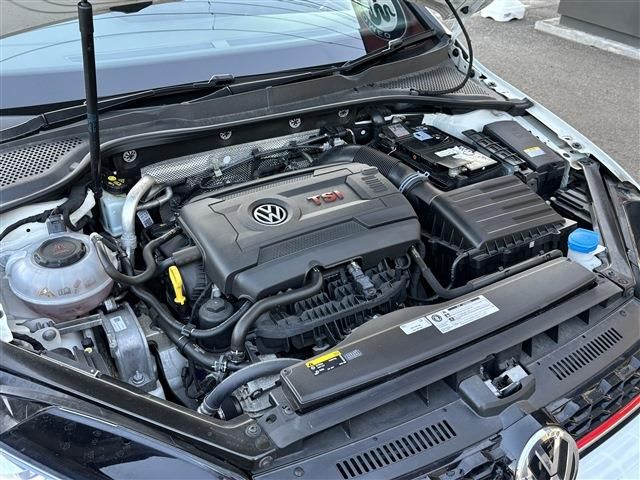 VOLKSWAGEN GOLF GTI 2018 Image 31