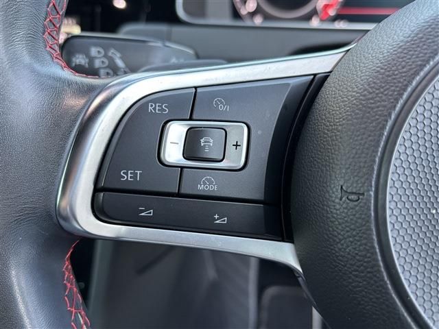 VOLKSWAGEN GOLF GTI 2018 Image 31