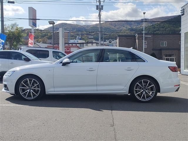 AUDI A4 2018 Image 31